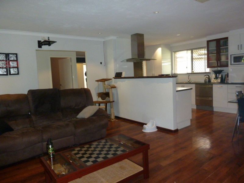 36 Hughenden Drive, Thornlie WA 6108