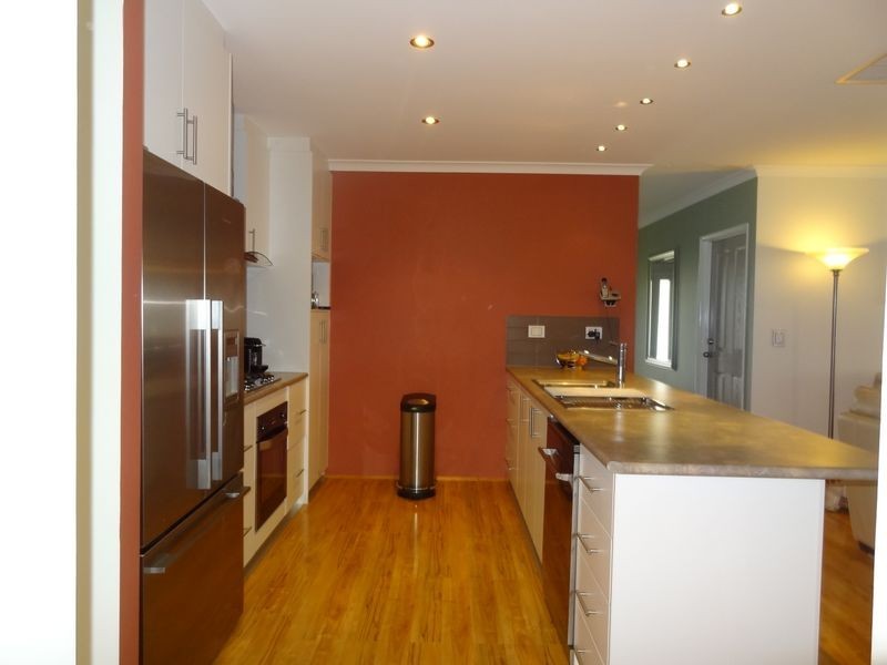 38 Little John Road, Armadale WA 6112