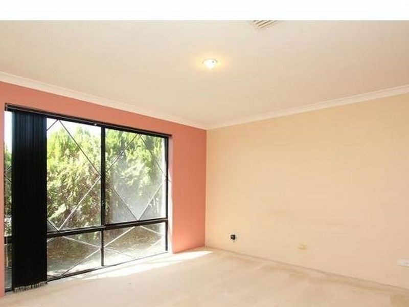 5 Expedition Drive, Thornlie WA 6108