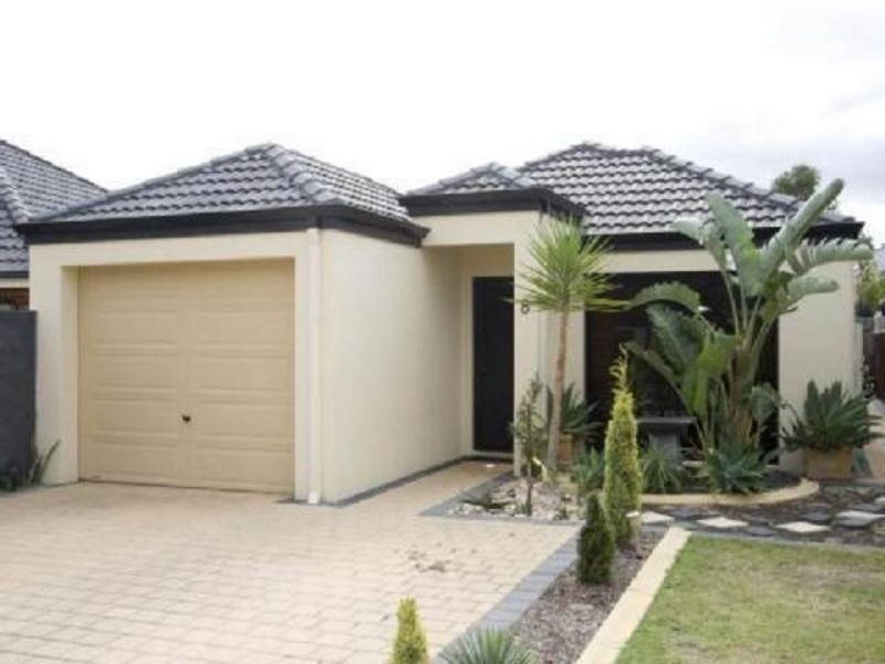 8 The Fairways, The Vines WA 6069