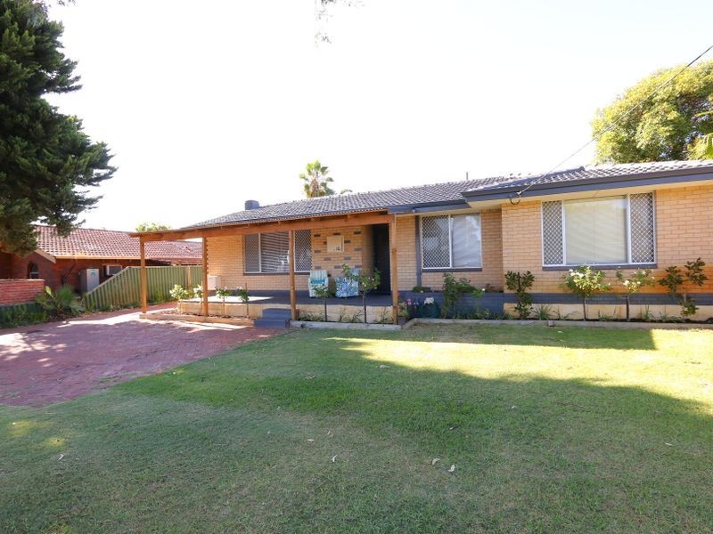 82A Berehaven Avenue, Thornlie WA 6108