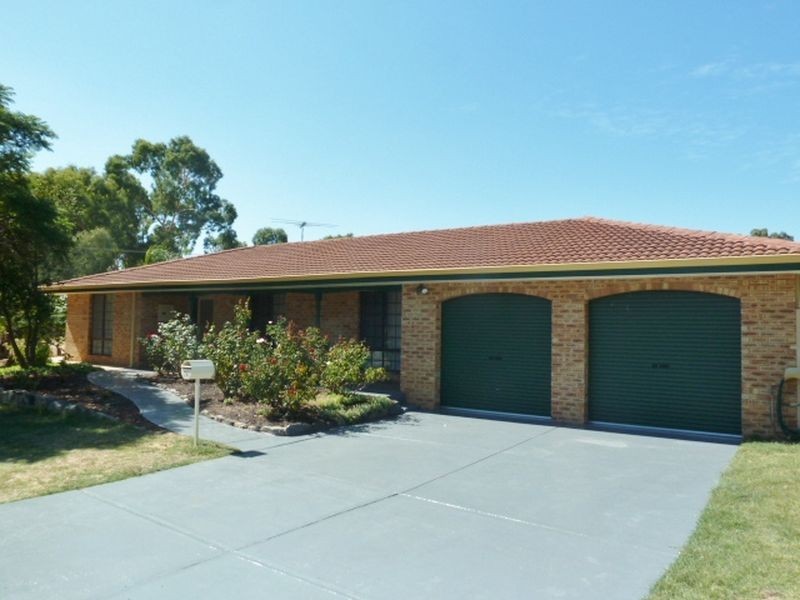 24 Jacqueline Drive, Thornlie WA 6108