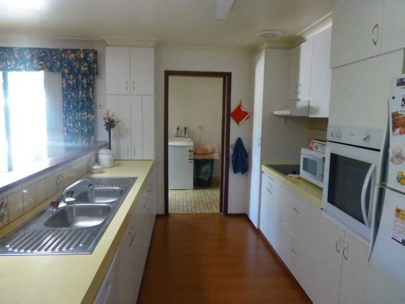 24 Jacqueline Drive, Thornlie WA 6108