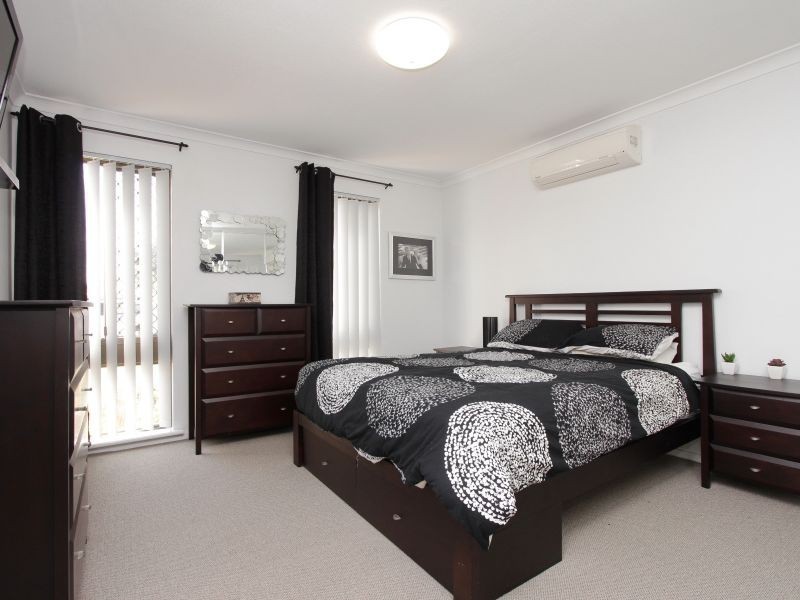 54 Lyrebird Way, Thornlie WA 6108