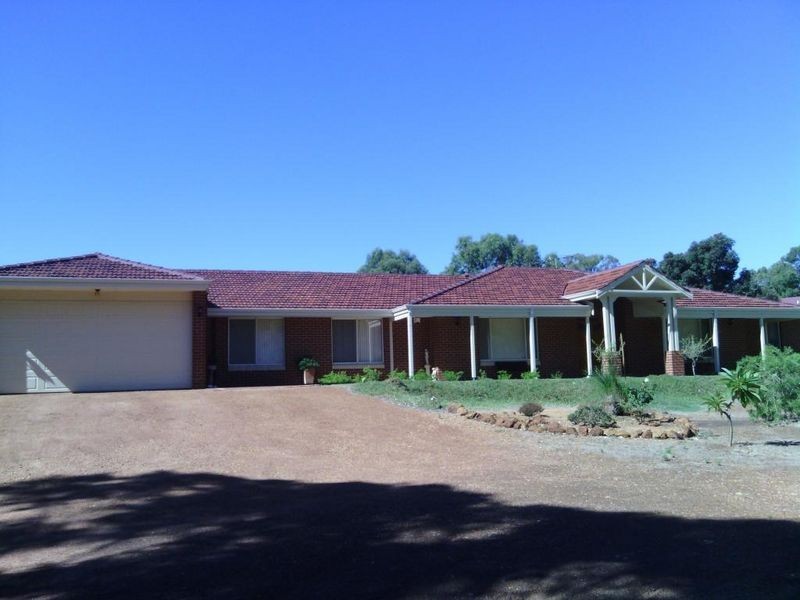 16 Arania Place, Bedfordale WA 6112