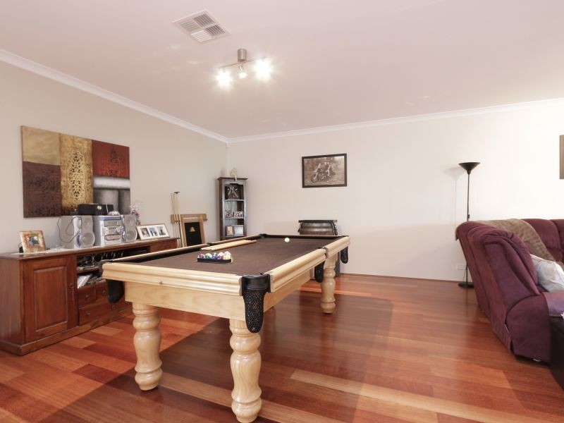 16 Arania Place, Bedfordale WA 6112