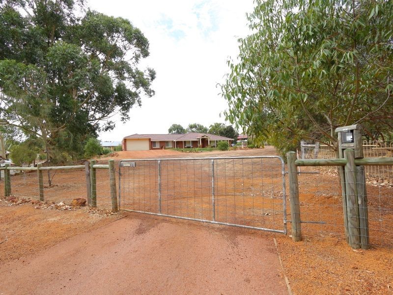 16 Arania Place, Bedfordale WA 6112