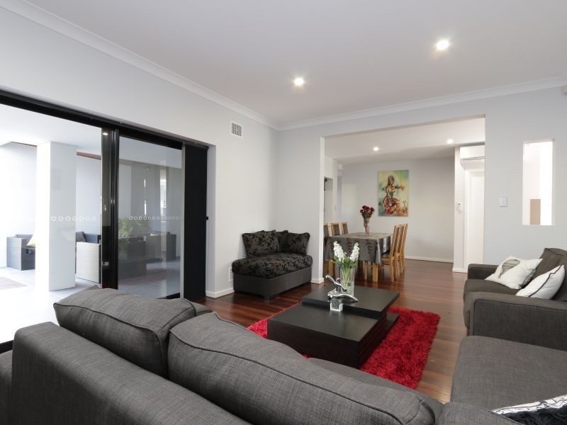 37 Walpole Street, St James WA 6102