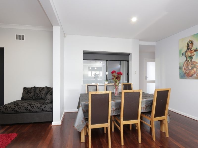 37 Walpole Street, St James WA 6102