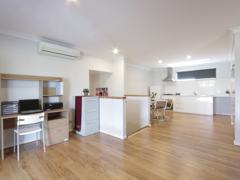 37 Walpole Street, St James WA 6102