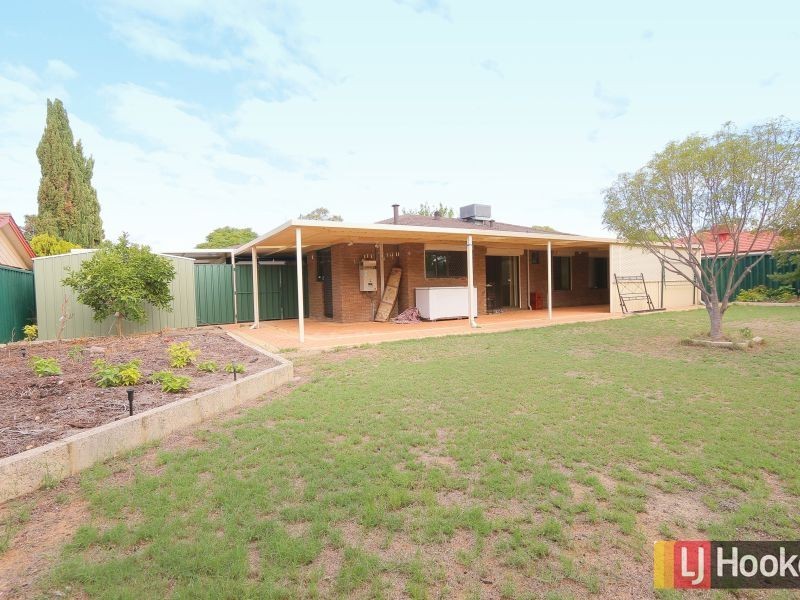 3 Regal Drive, Thornlie WA 6108