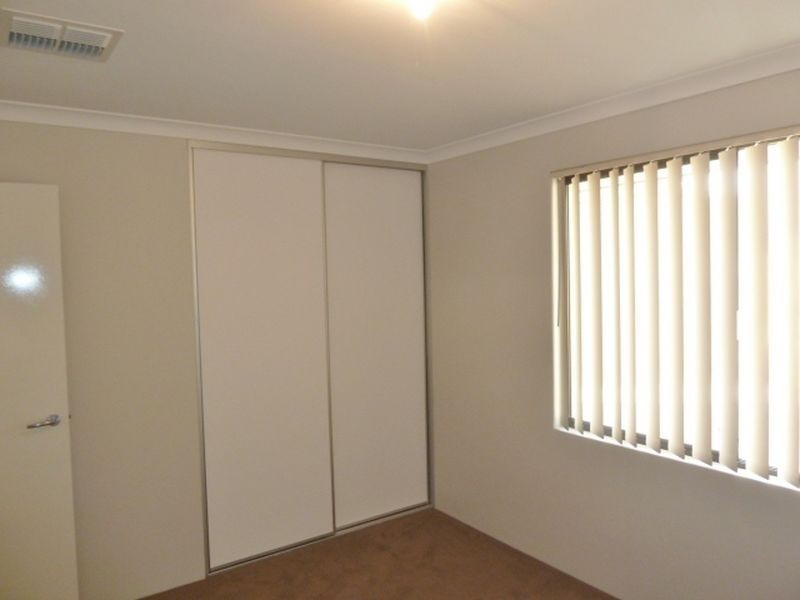 107 Towncentre Drive, Thornlie WA 6108