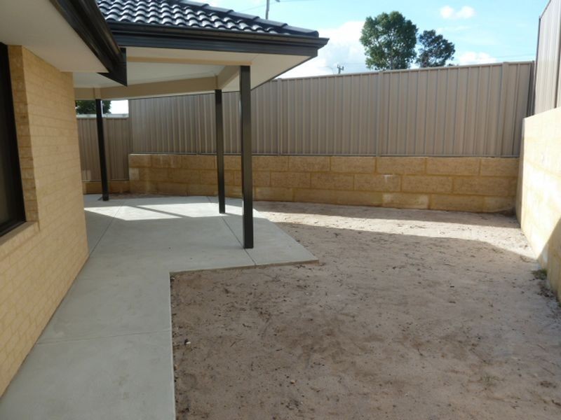 107 Towncentre Drive, Thornlie WA 6108