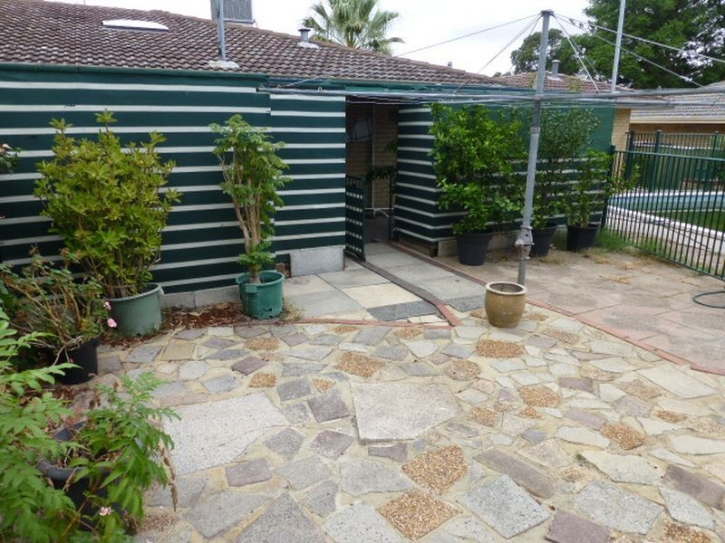 14 Scole Place, Huntingdale WA 6110