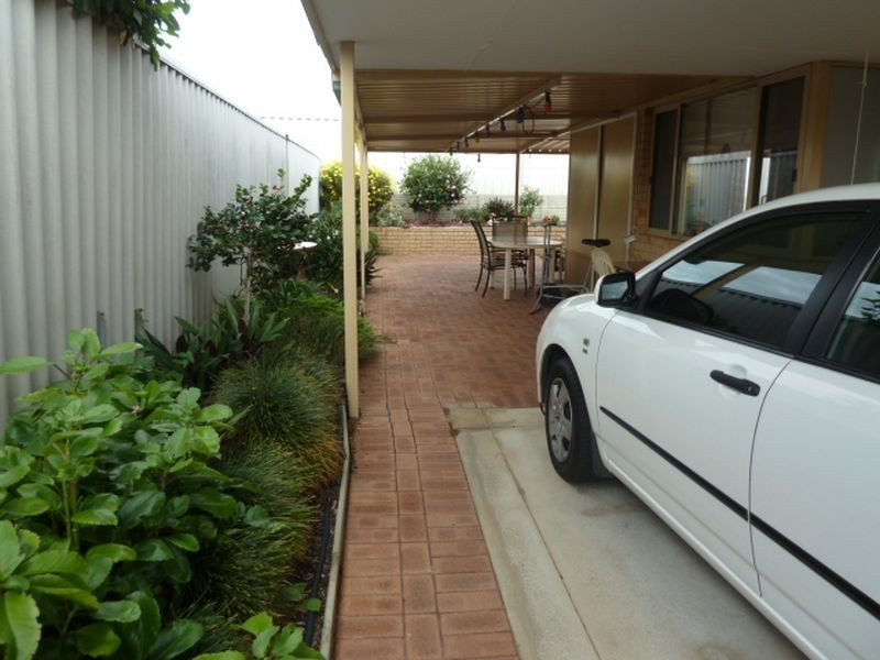 9/12 Attfield Street, Maddington WA 6109