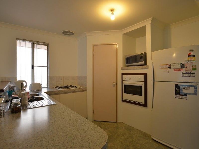 5 Angophora Avenue, Ellenbrook WA 6069