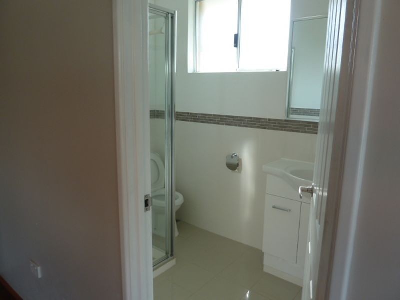 13A Earls Court, Thornlie WA 6108