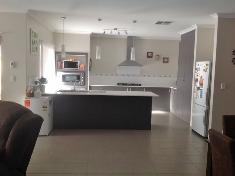 6 Coleus Way, Seville Grove WA 6112