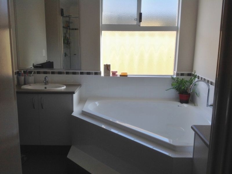 6 Coleus Way, Seville Grove WA 6112