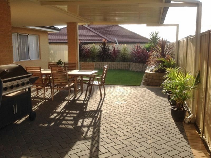 6 Coleus Way, Seville Grove WA 6112