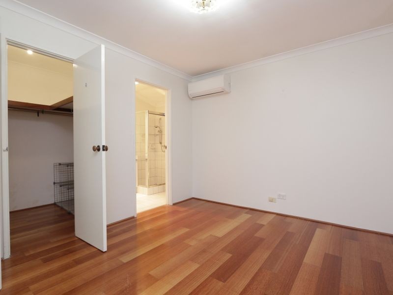 6 Exmouth Place, Thornlie WA 6108