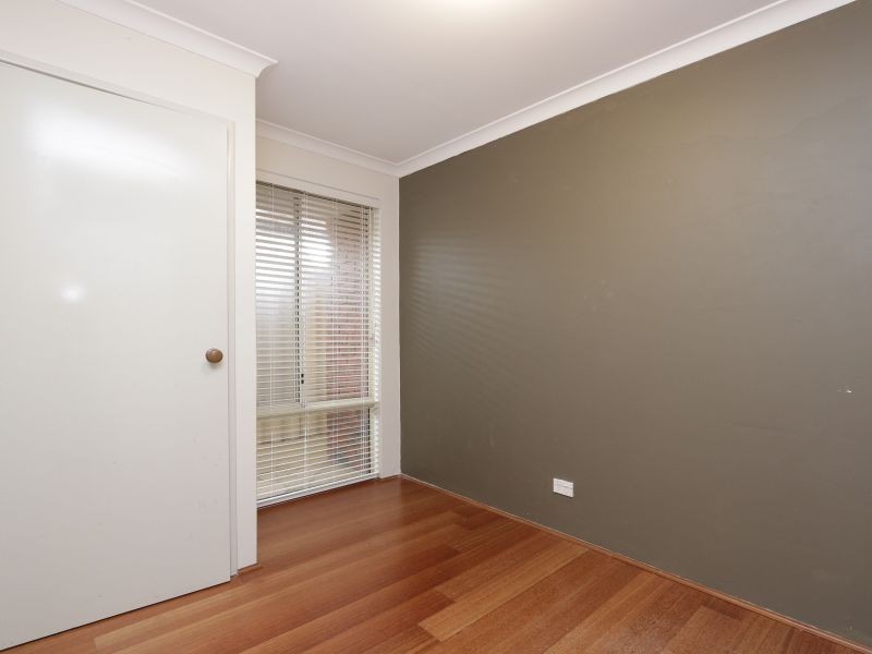 6 Exmouth Place, Thornlie WA 6108