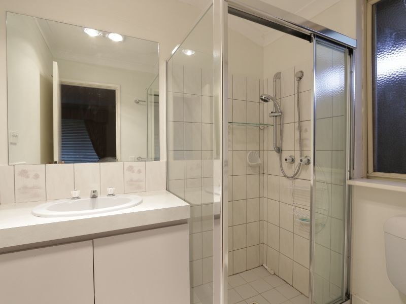 6 Exmouth Place, Thornlie WA 6108