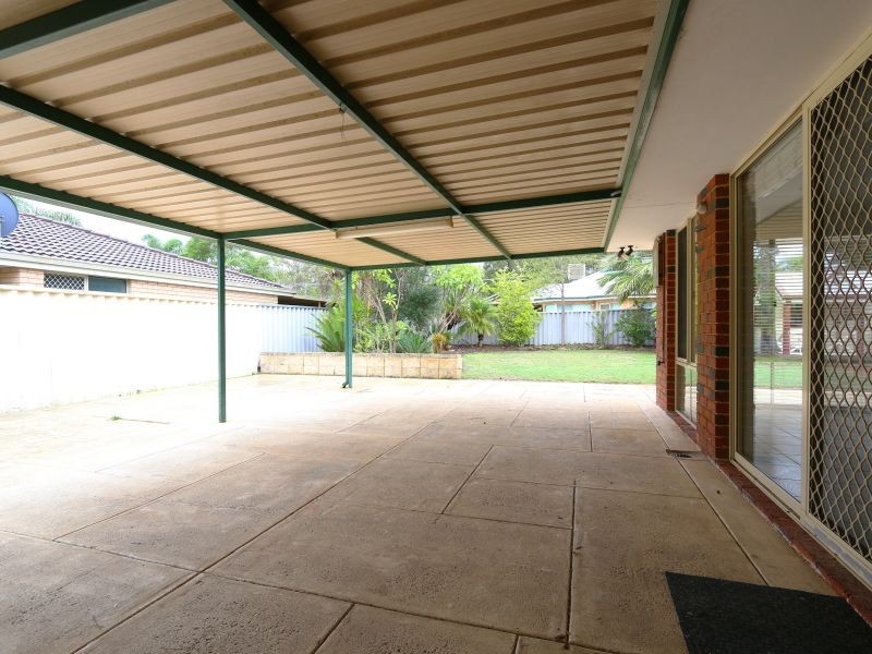 6 Exmouth Place, Thornlie WA 6108