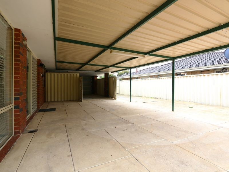 6 Exmouth Place, Thornlie WA 6108