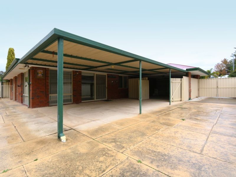 6 Exmouth Place, Thornlie WA 6108