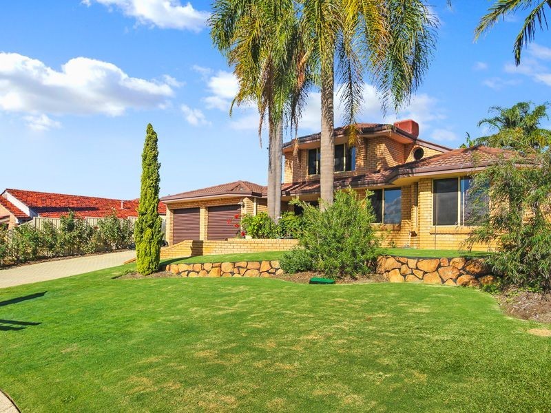 28 Ambassador Court, Thornlie WA 6108