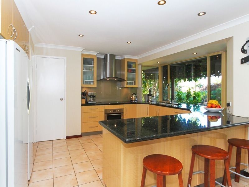 28 Ambassador Court, Thornlie WA 6108