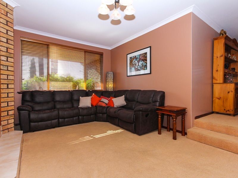28 Ambassador Court, Thornlie WA 6108