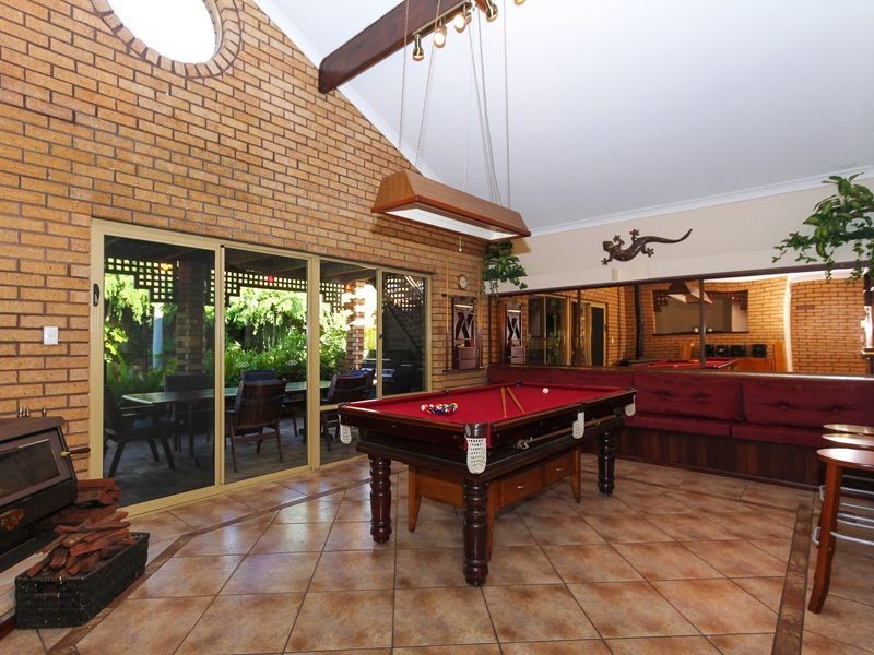 28 Ambassador Court, Thornlie WA 6108