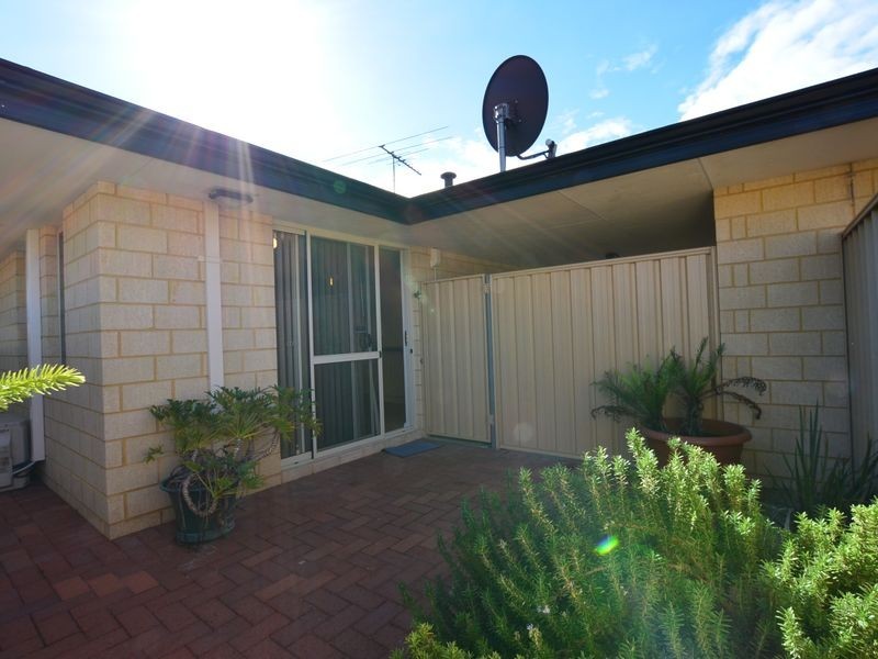 4/51 Braemore Street, Seville Grove WA 6112