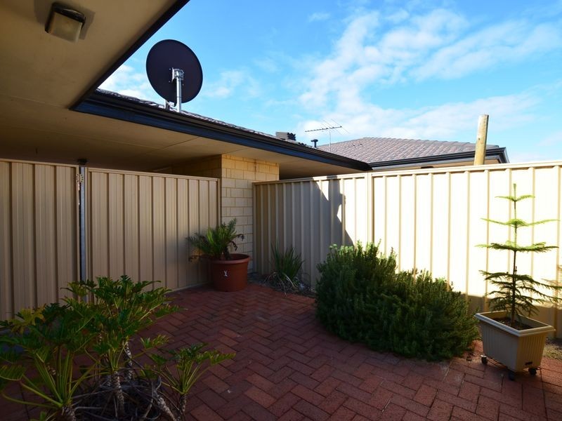4/51 Braemore Street, Seville Grove WA 6112