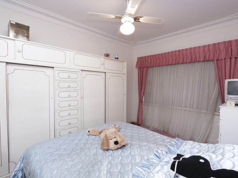 270 Spencer Road, Thornlie WA 6108