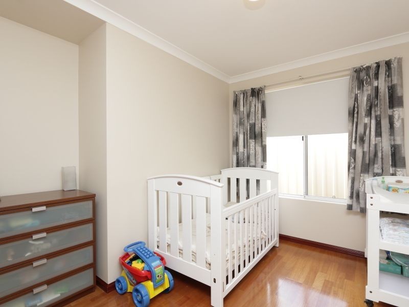 23 Chesterton Drive, Thornlie WA 6108