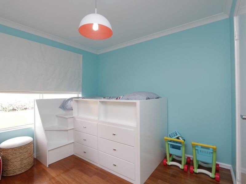 23 Chesterton Drive, Thornlie WA 6108