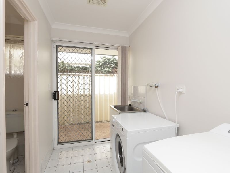 23 Chesterton Drive, Thornlie WA 6108