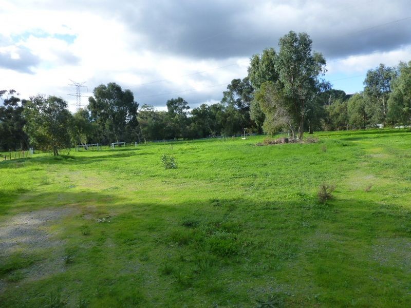 100 Reservoir Road, Orange Grove WA 6109