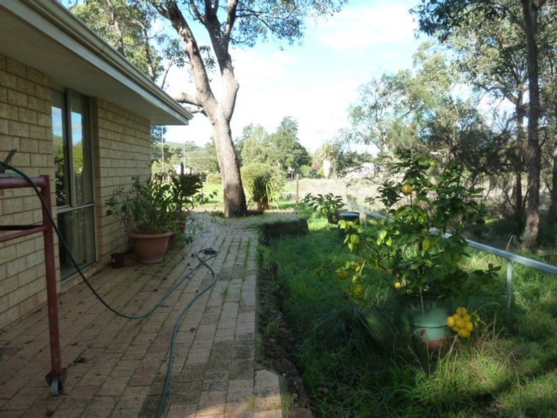 24 Gertrude Avenue, Champion Lakes WA 6111