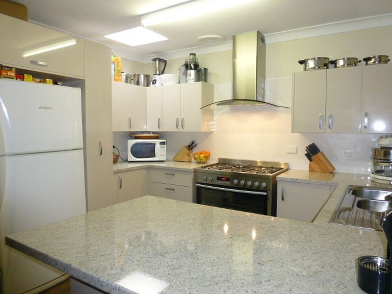 3 Silver Mallee Close, Camillo WA 6111