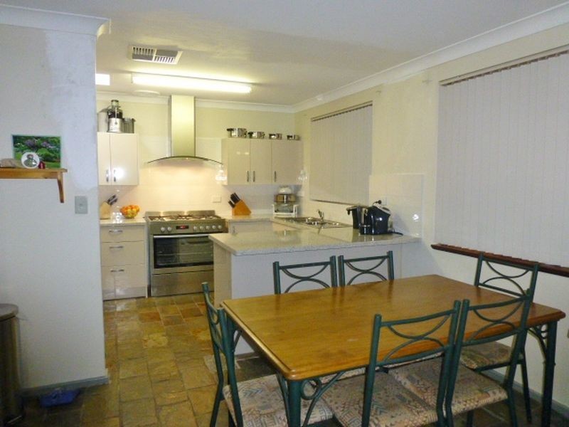 3 Silver Mallee Close, Camillo WA 6111