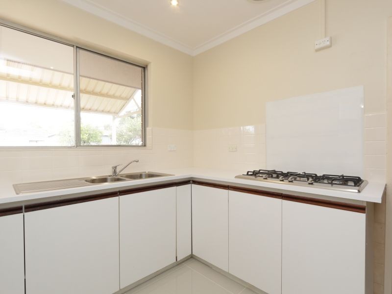 40 Lyrebird Way, Thornlie WA 6108