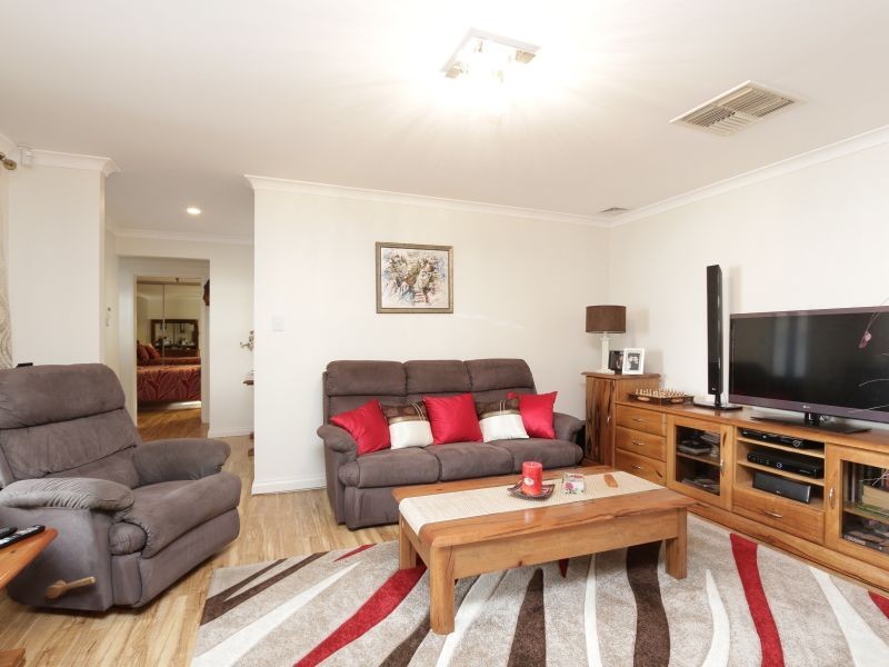 12 Cheyne Close, Thornlie WA 6108