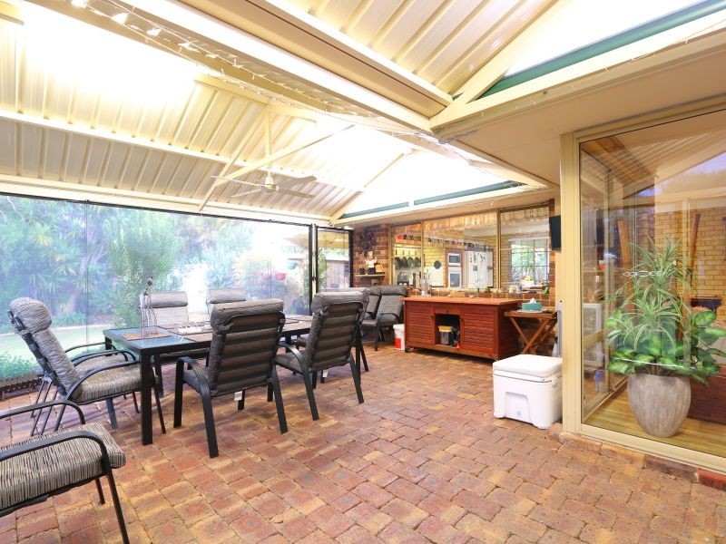 12 Cheyne Close, Thornlie WA 6108