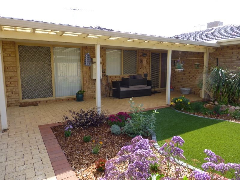 13/6 Lester Drive, Thornlie WA 6108