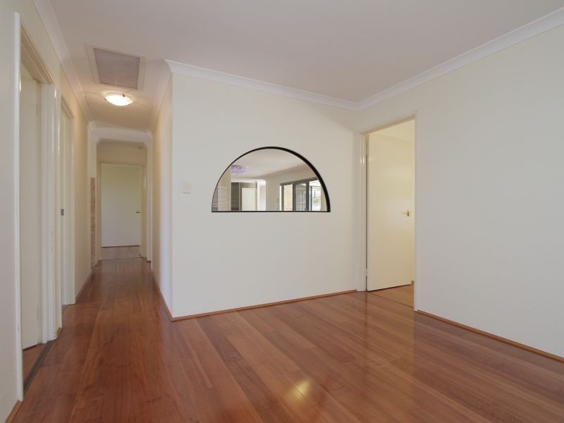 1 Lupin Close, Thornlie WA 6108