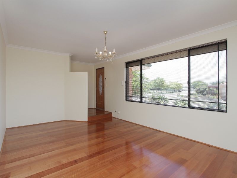 1 Lupin Close, Thornlie WA 6108